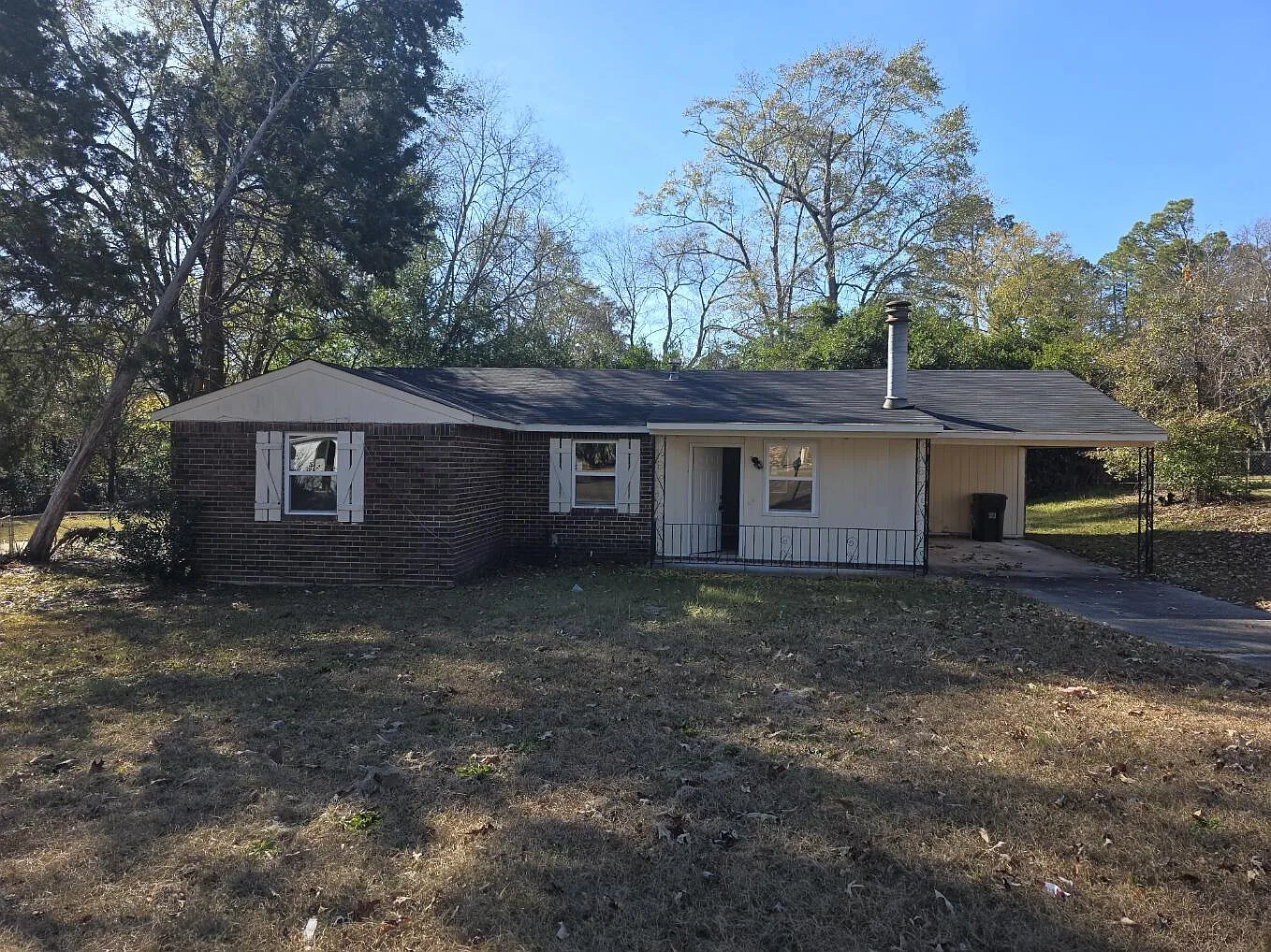 4 bed, 2.0 bath, 1314 sqft, $1,595 — Photo 1