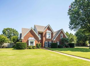 724 Pebworth Ln, Collierville, TN 38017