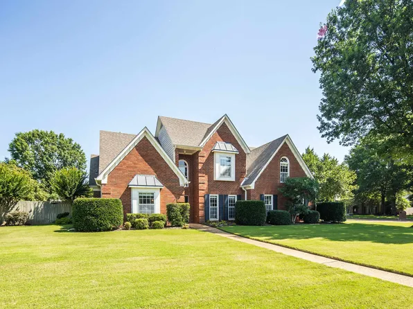 724 Pebworth Ln, Collierville, TN 38017
