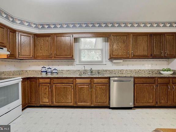 5th image of 14190 Wyngate Dr