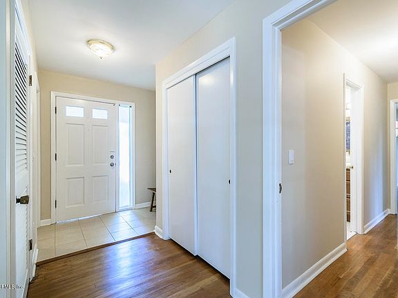5th image of 1213 Timber Ln