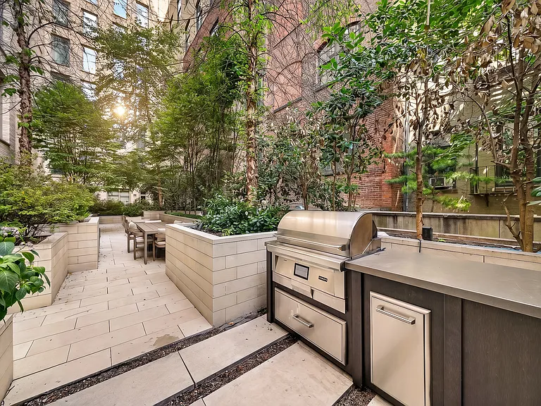 40 Bleecker St #5H — Photo 13