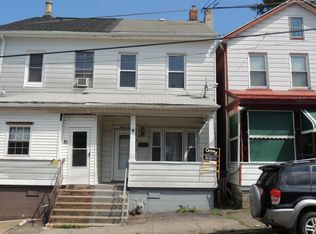 83 S Cedar St, Hazleton, PA 18201