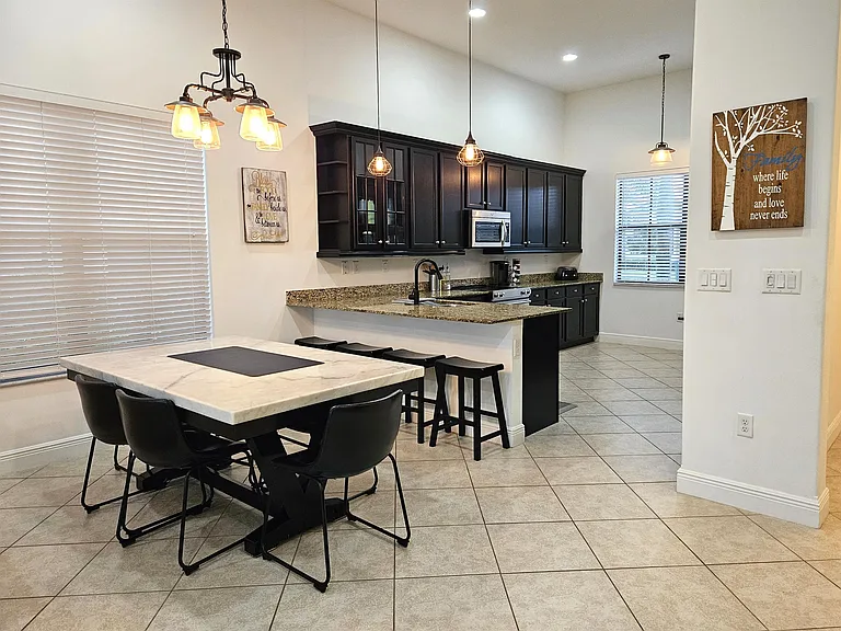 5253 Messina St — Photo 44