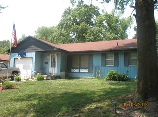 1020 Longwood Dr, Crete, NE 68333