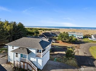 1110 194th St, Long Beach, WA 98631