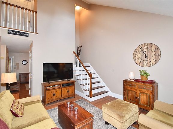 5th image of 169 Main St APT 16