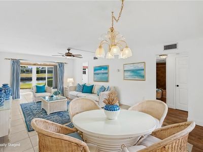300 Valley Stream DR #1D, Naples, FL, 34113