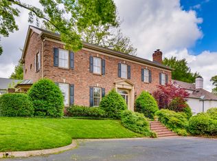 402 Charlesgate Ct, Nashville, TN 37215