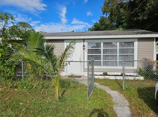 1322 Old Bridge Rd, North Fort Myers, FL 33917