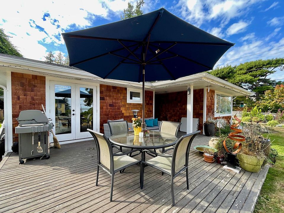 Patio with BBQ