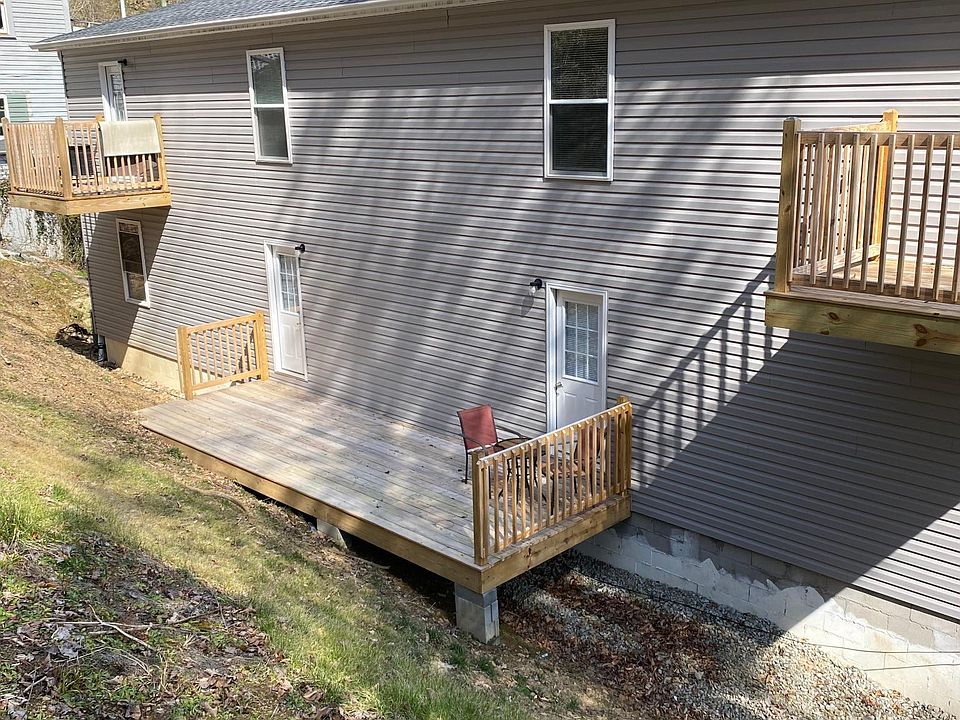 2nd image of 179 Julius Ave #4
