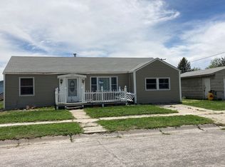 615 E 11th St, Bridgeport, NE 69336