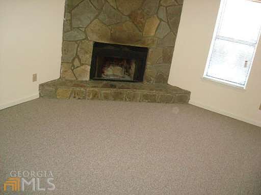 3rd image of 621 Sunfield Dr