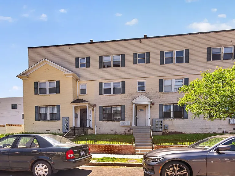 1273 Meigs Pl NE — Photo 20