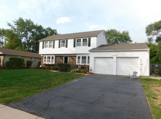471 Burnt Ember Ln, Buffalo Grove, IL 60089
