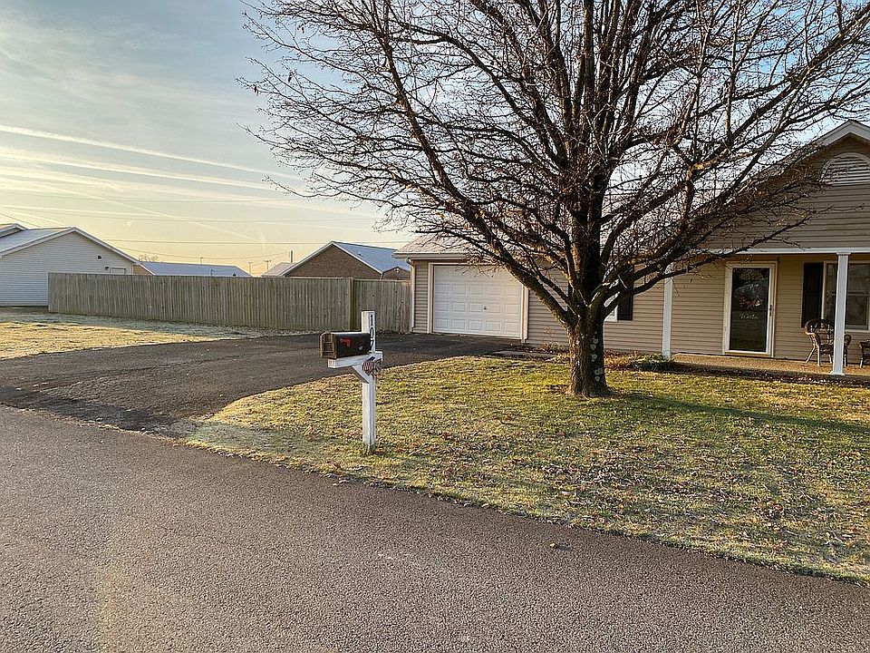1st image of 107 Carolyn Ln