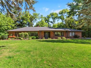 2595 Dunn Rd, Florissant, MO 63033