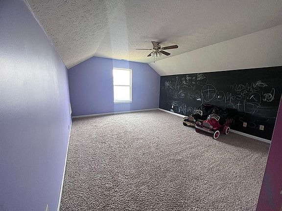 4th image of 14 Hickory Ln N