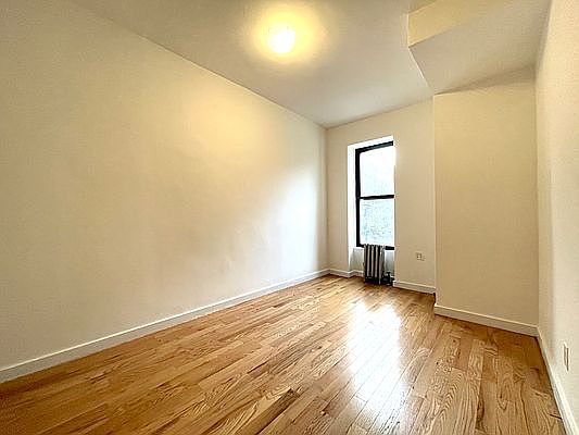 4th image of 440 St Nicholas Ave APT 3B