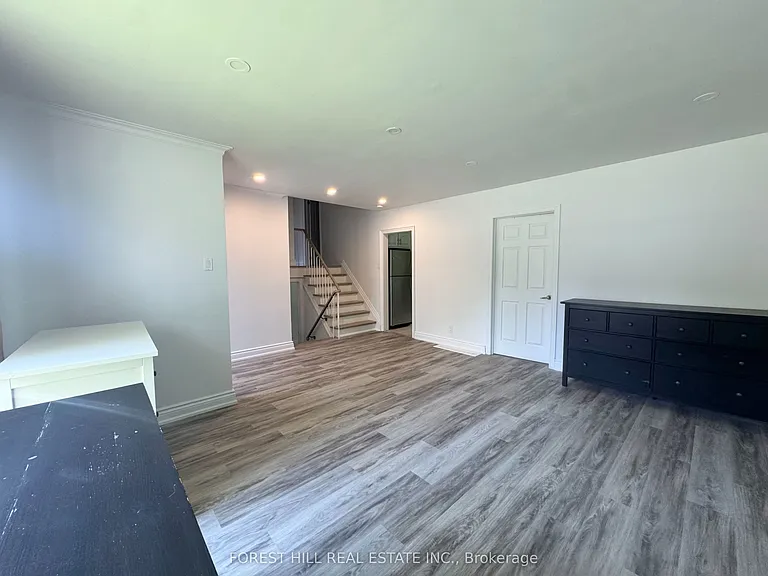 174 McKee Ave — Photo 4
