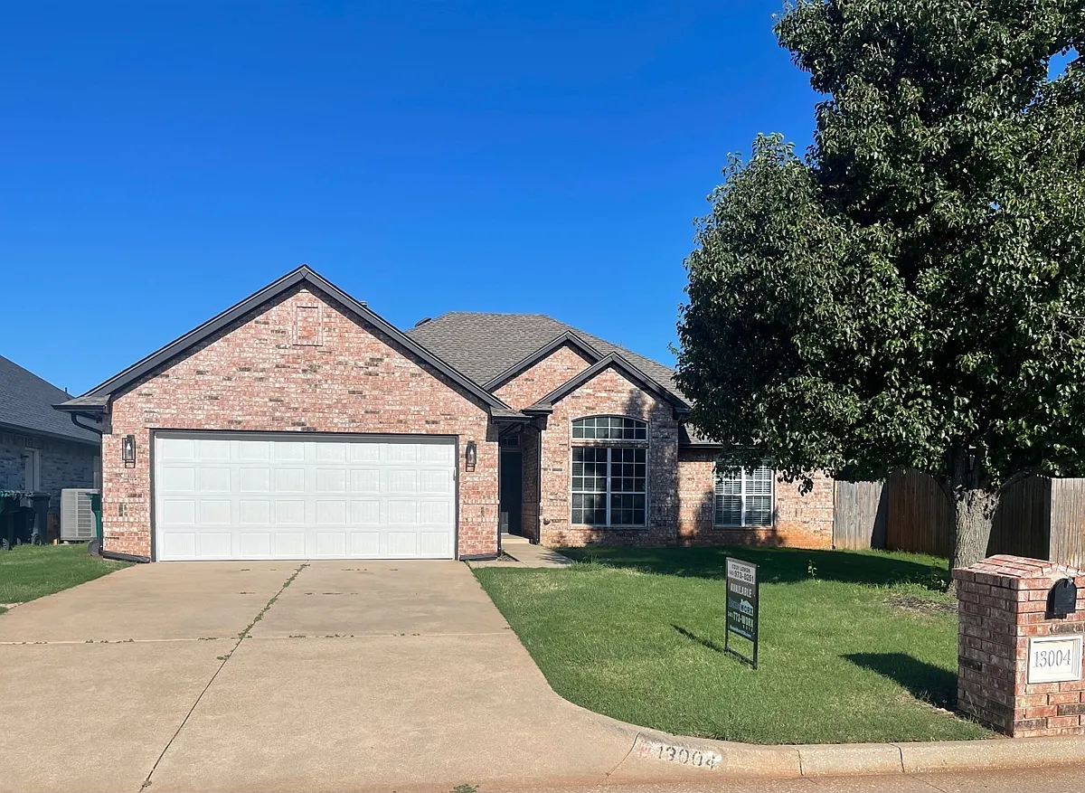 Photo 1 of 25 - 13004 Chadbrooke Pl - Oklahoma City, OK Primary Photo - 13004 Chadbrooke Pl