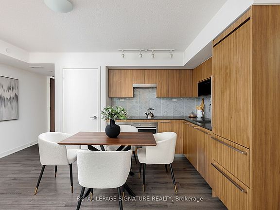 5th image of 70 Queens Wharf Rd #712