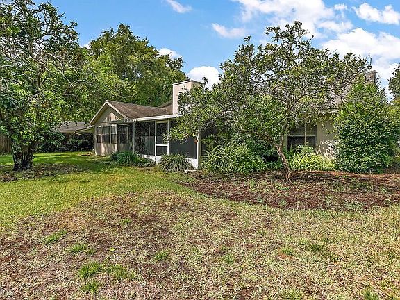 4th image of 3980 Wood Dr