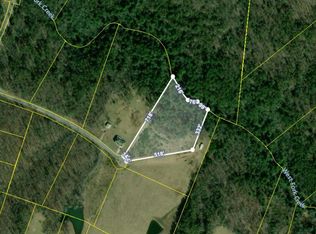 Isabela Ln, Crossville, TN 38572