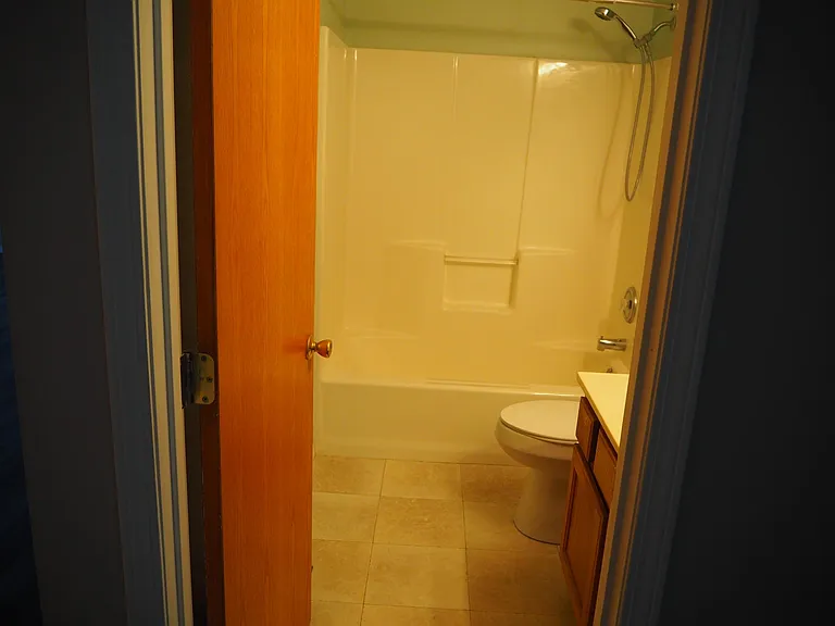 876 N 22nd St — Photo 11