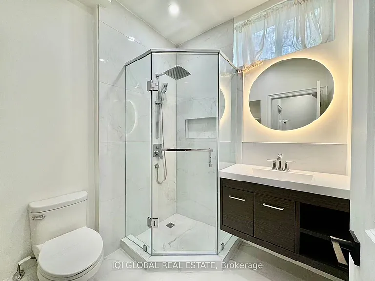 57 Threadneedle Cres — Photo 26