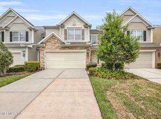 3866 Lionheart Dr, Jacksonville, FL 32216