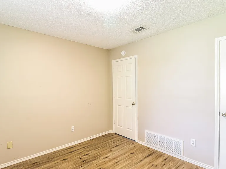 226 Lemon Dr — Photo 10