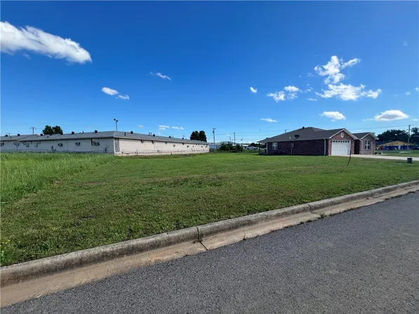 Millwood Rd #3, Clarksville, AR 72830