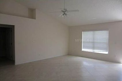 4th image of 1046 Heron Ct