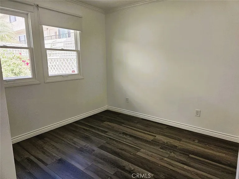 501 Avenue B #C — Photo 9