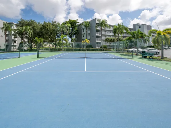 2220 N Cypress Bend Drive #508, Pompano Beach, FL 33069