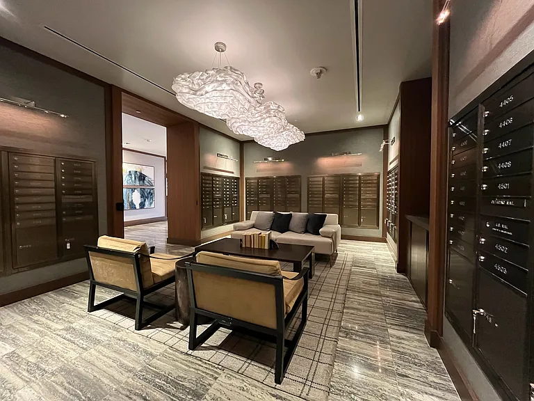 888 Kapiolani Blvd — Photo 12