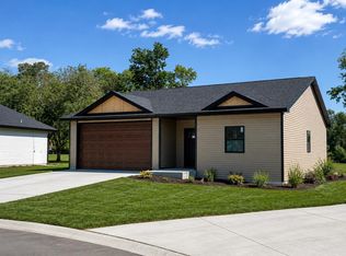 103 Lucca Dr, Ravenna, NE 68869