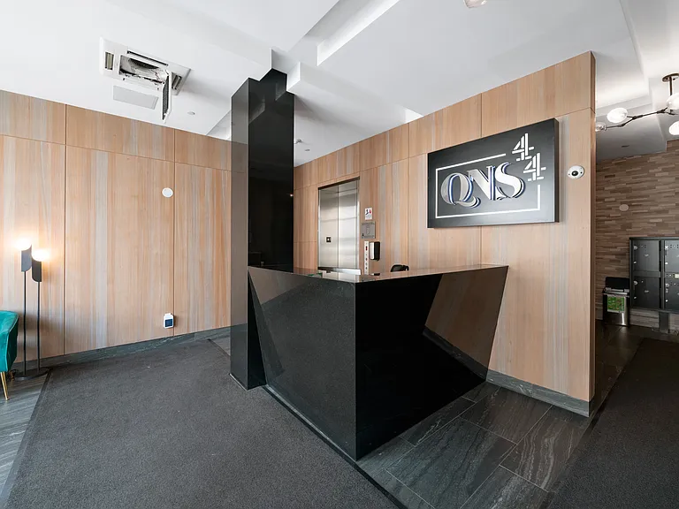 11-12 44th Dr #5B — Photo 9