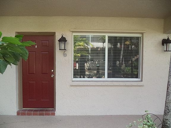 5th image of 3050 NE 5th Ter APT 6