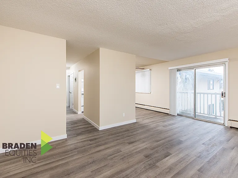 10915 124th St NW — Photo 18