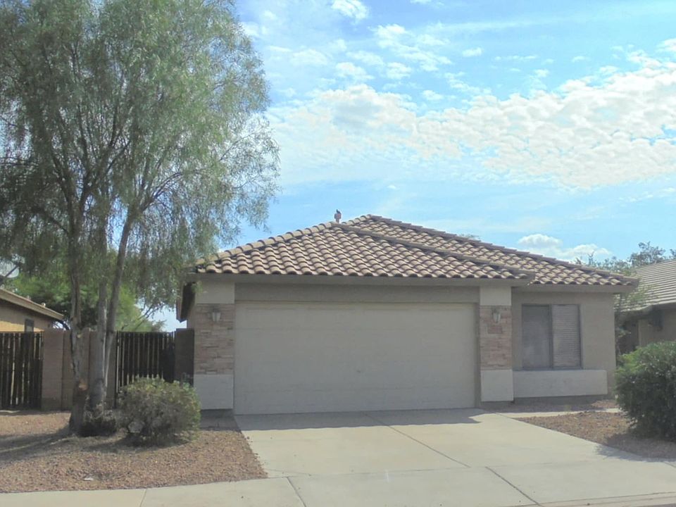 1st image of 15834 W Tara Ln