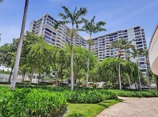 Olympus 500, Hallandale, FL 33009