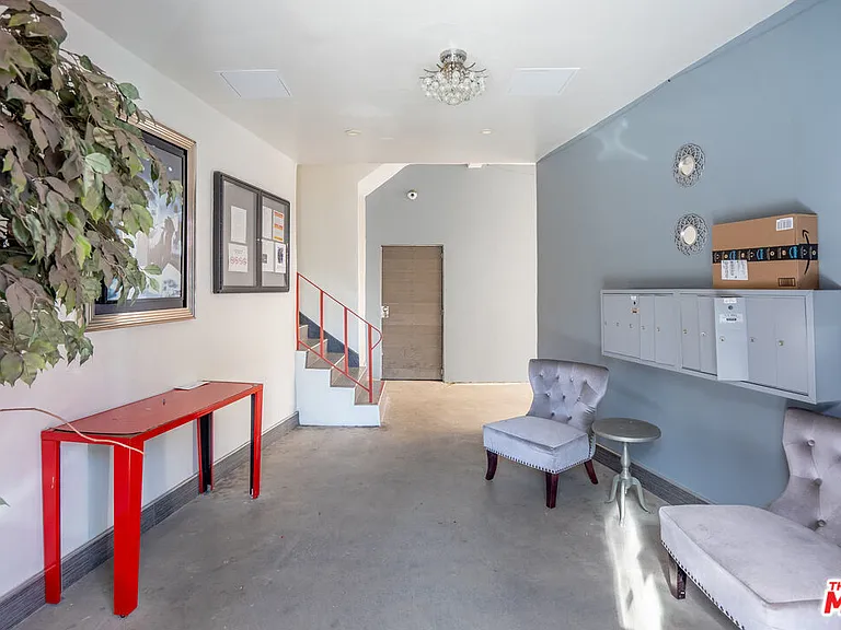 5831 Carlton Way #8 — Photo 1