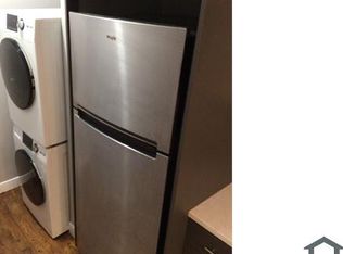 7026 S Cregier Ave APT E3, Chicago, IL 60649