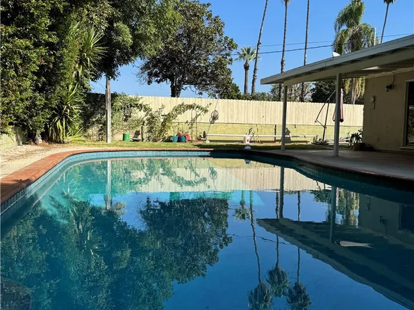 6449 Graves Ave, Van Nuys, CA 91406