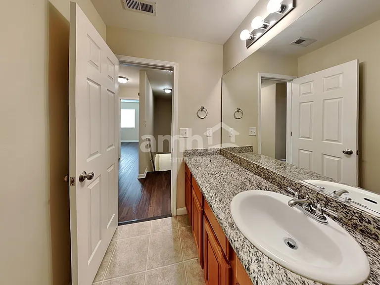 107 Oak Knoll Dr — Photo 15