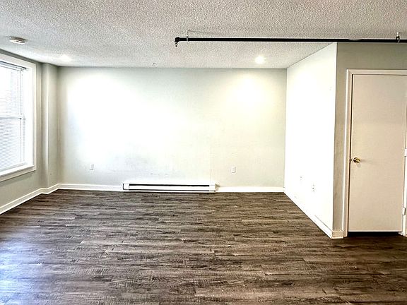 4th image of 76 Franklin St #19