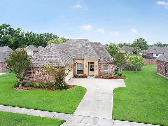 2nd image of 6025 Deanne Marie Dr